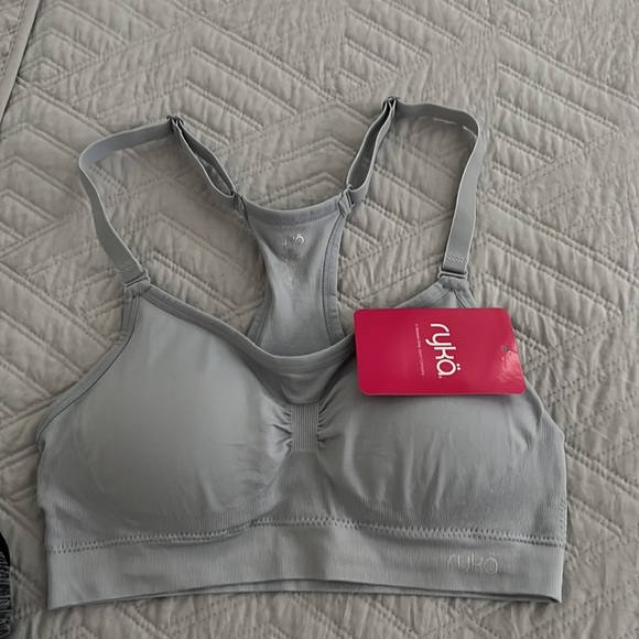 2 NEW Ryka Sports Bras - Picture 2 of 3